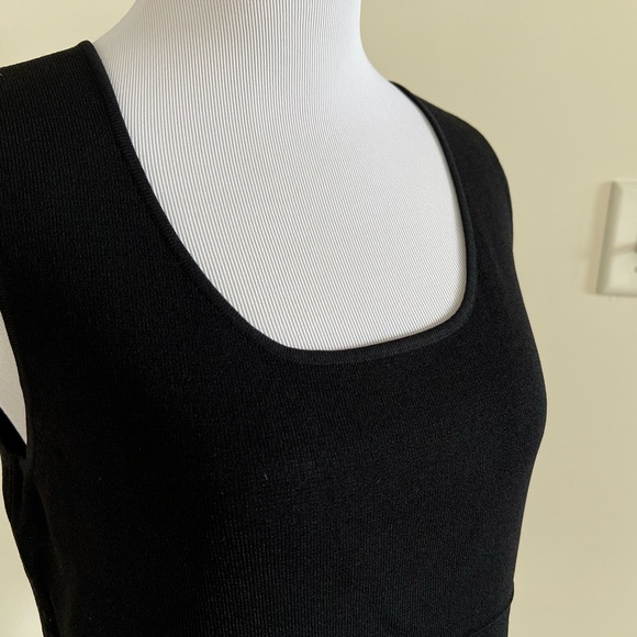 Black scoop neck sweater vest size small - Picture 6 of 8